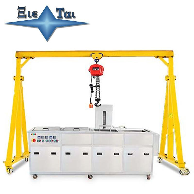 Ultraschall-Reinigungsmaschine mit Laufkran und elektrischem Hebezeug für mehrere Tanks