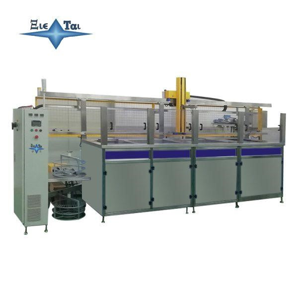 Semi-automatic ultrasonic cleaning machine